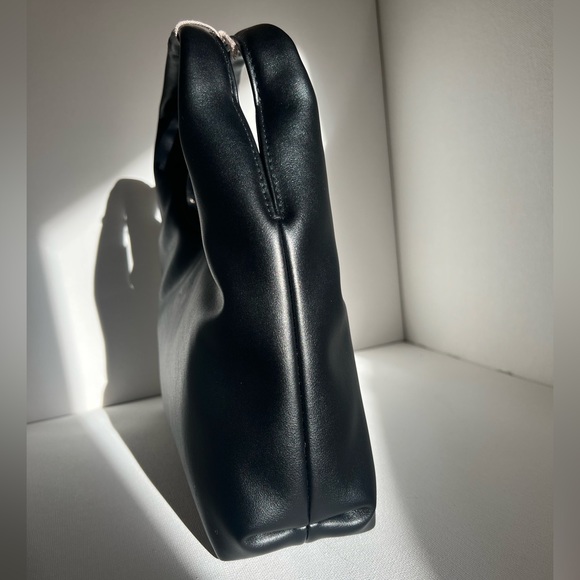 NWT Faux Leather Baguette - Picture 2 of 9
